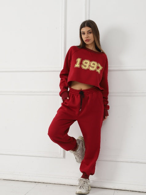 Women’s Long-Sleeve Hoodie Set – Matching Sweatshirt & Jogger Lounge Set