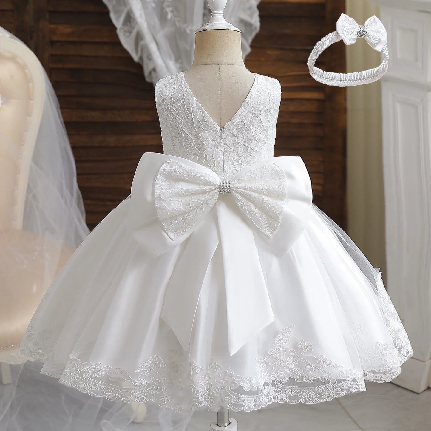 Baby Girl White Baptism & Birthday Dress – Elegant Long-Sleeve Princess Gown